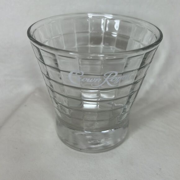 Crown Royal Whiskey 10 Oz Rocks Glass 3 1/2 In Round 3 1/2 In Tall Bar Cocktail - Picture 5 of 7